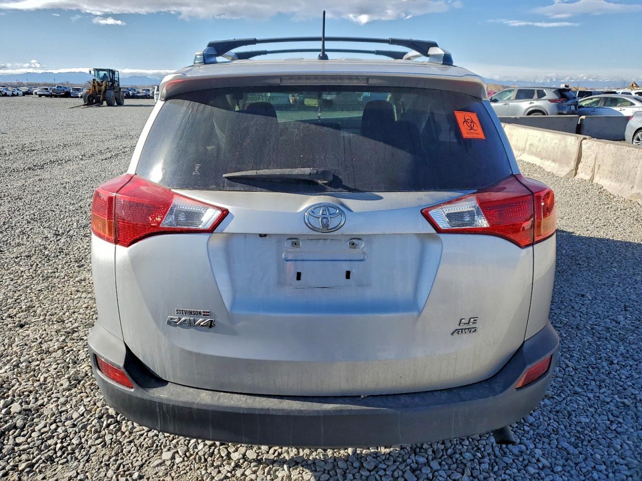 Toyota RAV4 Le Image 13