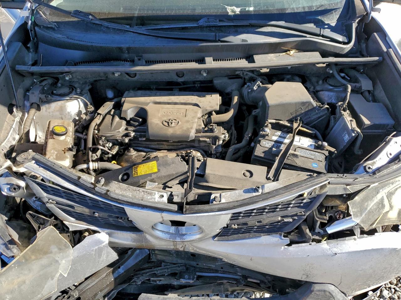 Toyota RAV4 Le Image 14