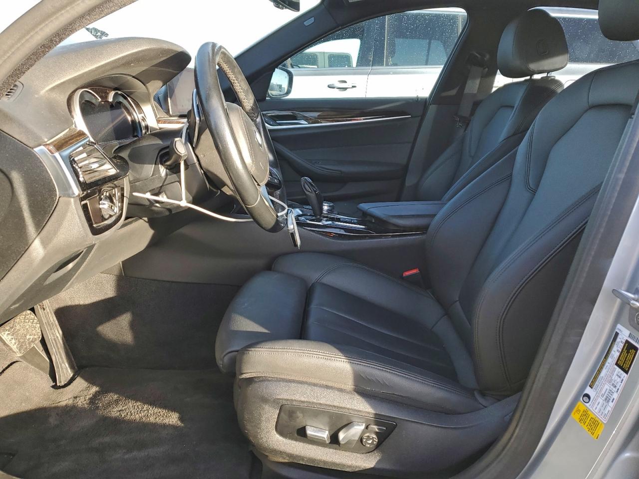 BMW 5 Series I Image 9