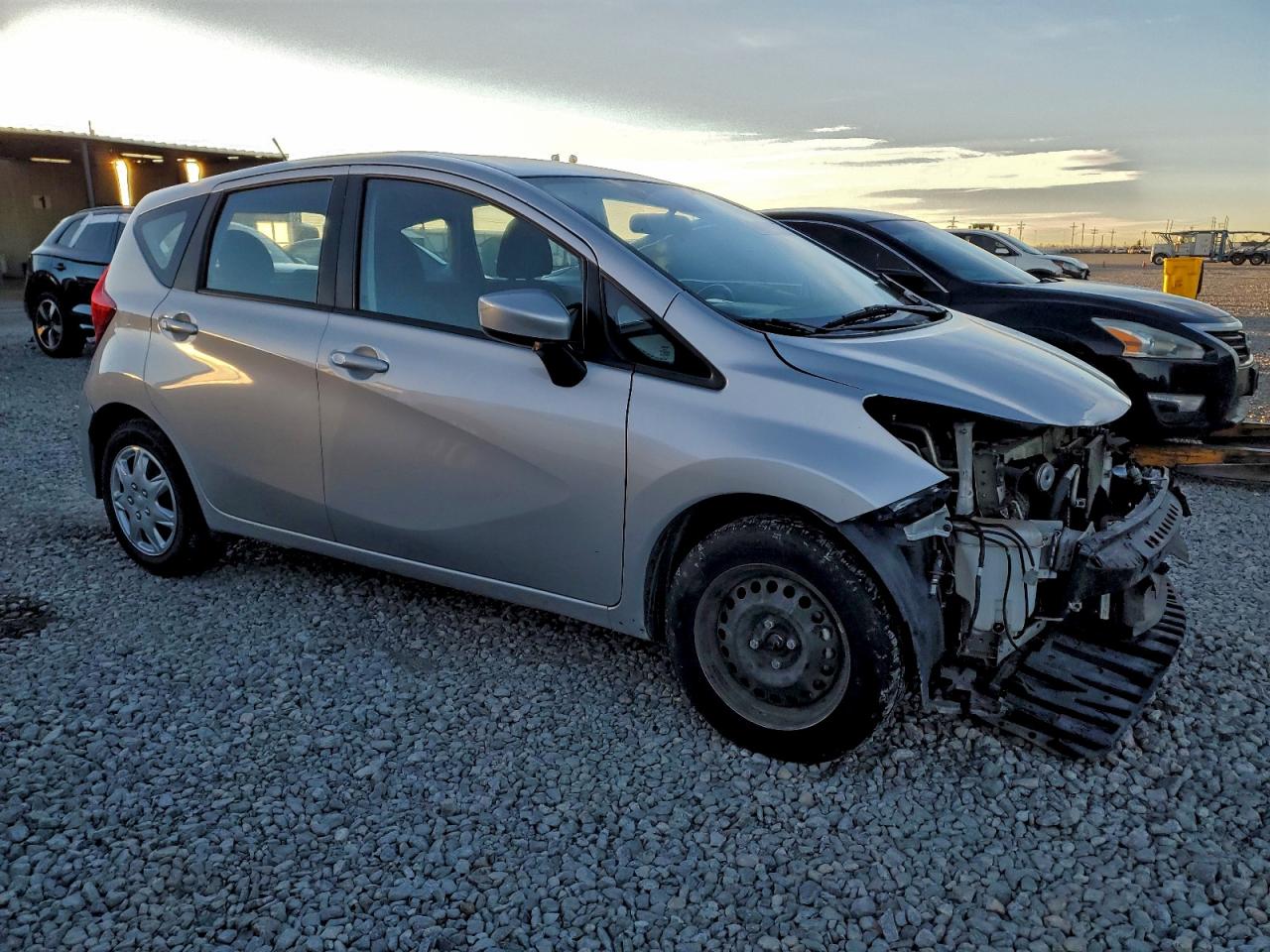 Nissan Versa S Image 5