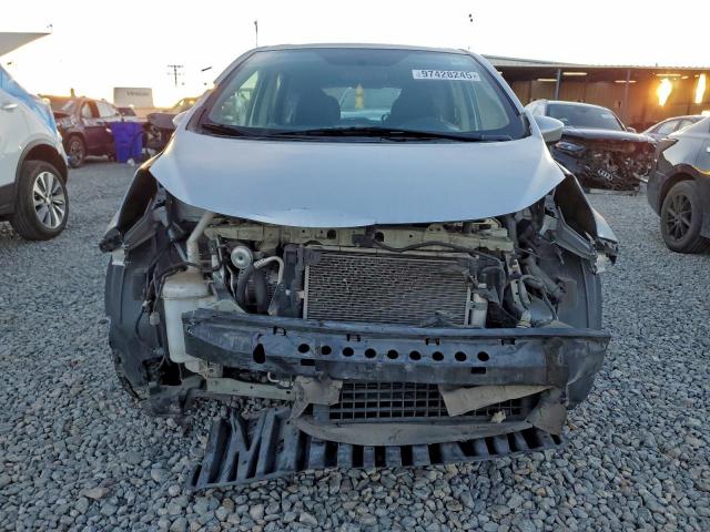 Nissan Versa S Image 3