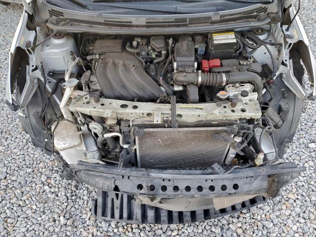 Nissan Versa S Image 13