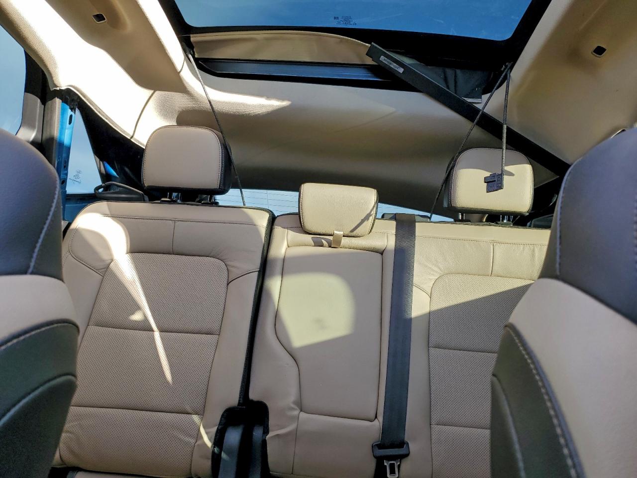 Ford Escape Titanium Image 5