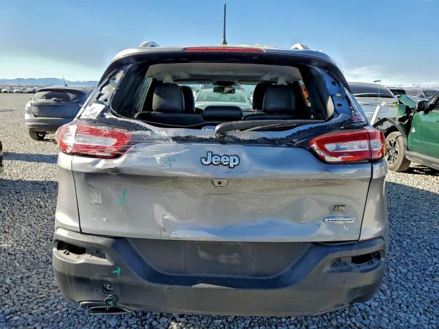 Jeep Grand Cherokee Latitude Image 3