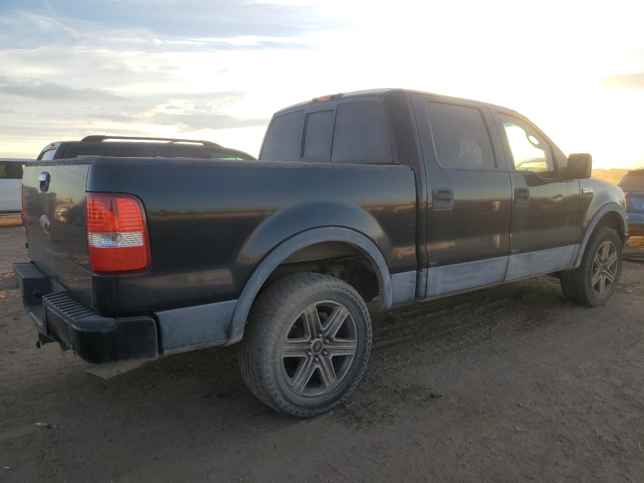Ford F-150 Supercrew Image 8