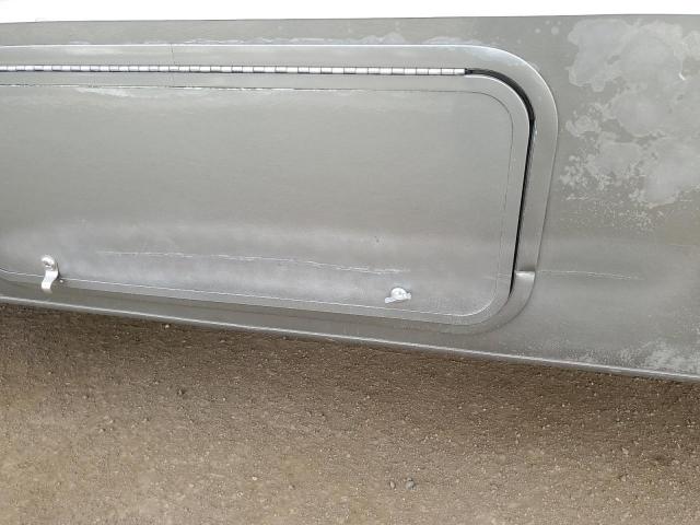 Ford Econoline E450 Super Duty Cutaway Van Image 2