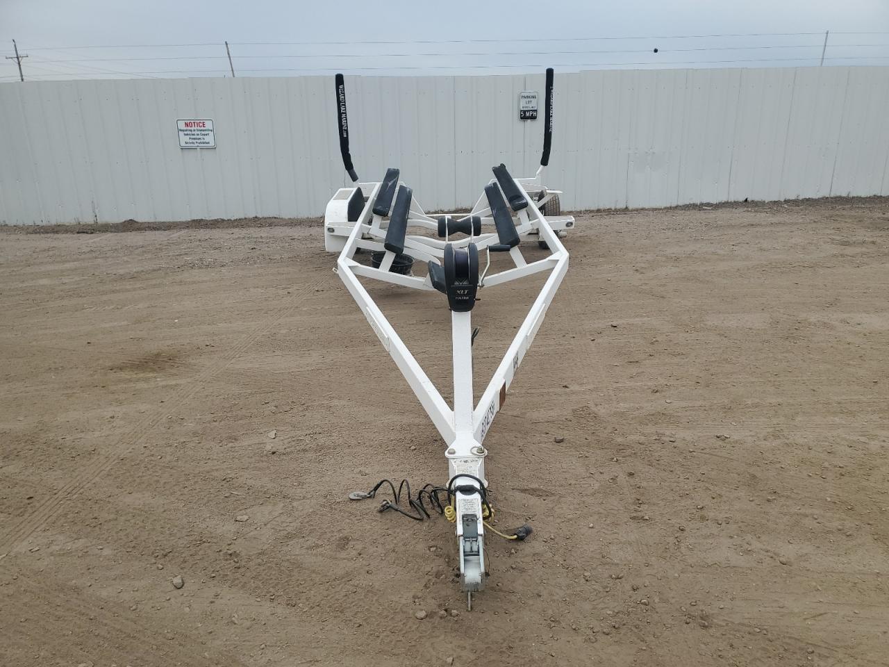 Extr Trailer Image 4