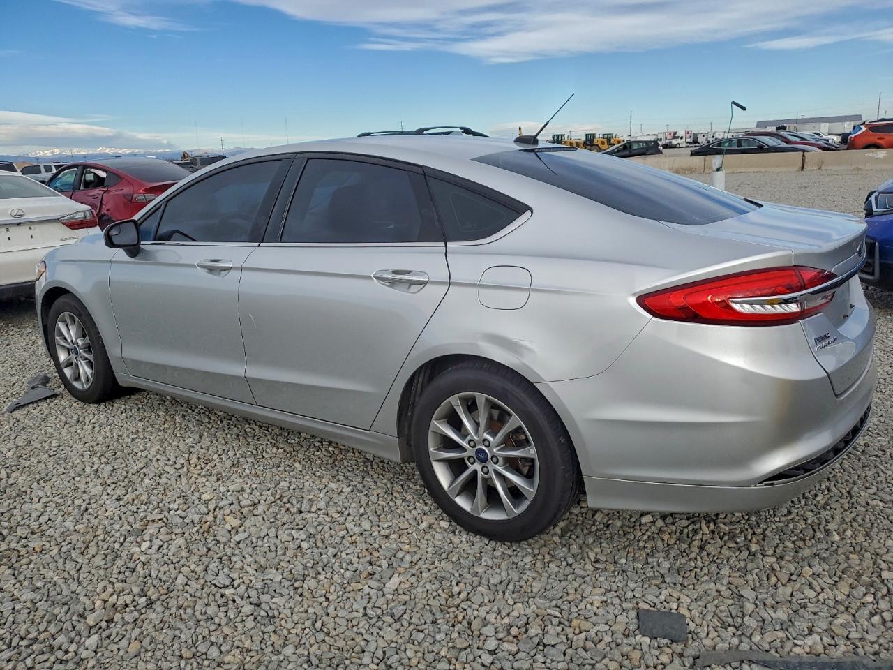 Ford Fusion Se Image 5