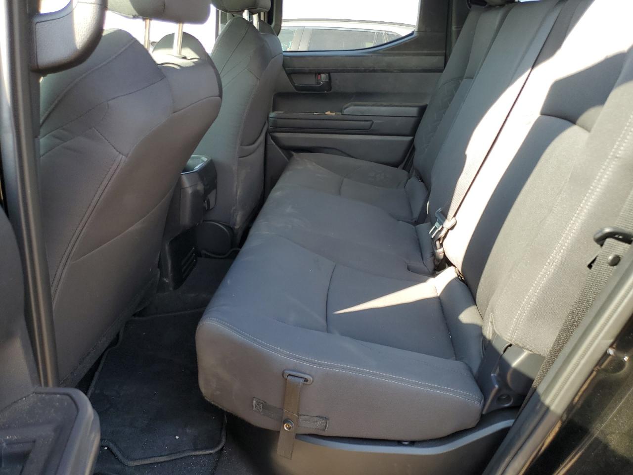 Toyota Tacoma Double Cab Image 5