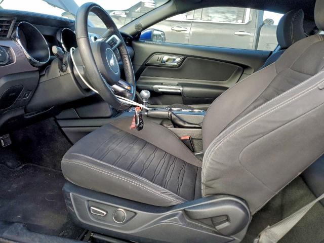 Ford Mustang Image 4