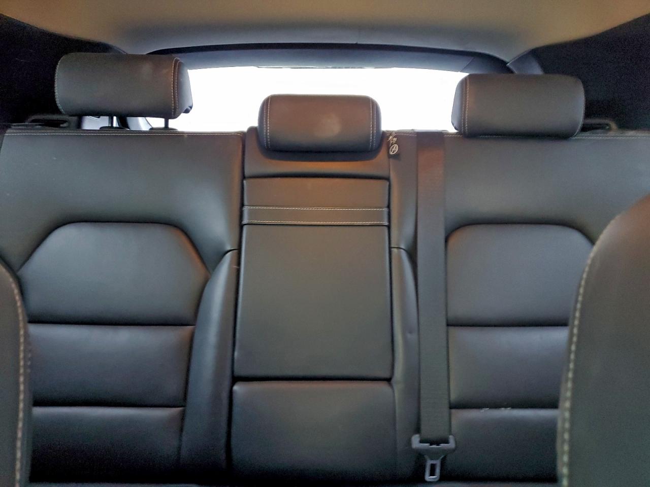 INFINITI Qx Base Image 13