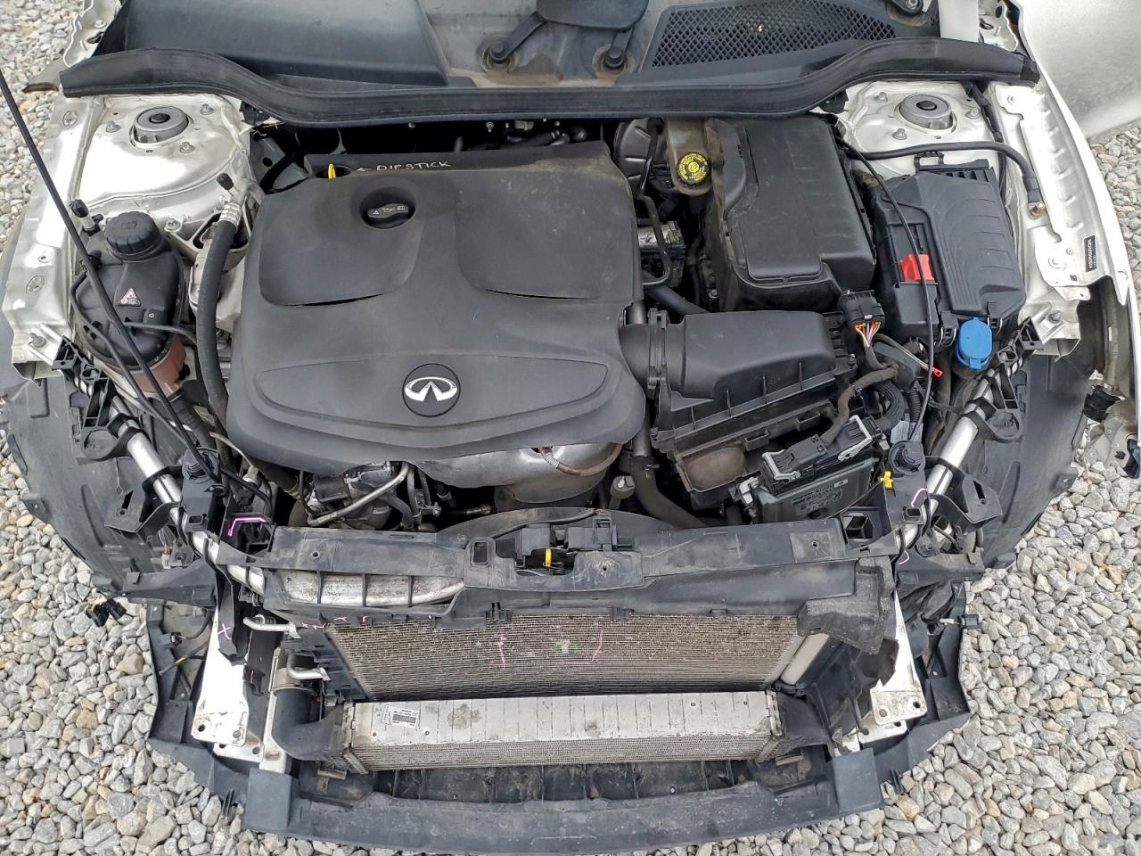 INFINITI Qx Base Image 10