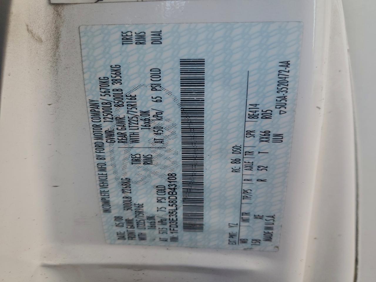 Ford Econoline E350 Super Duty Cutaway Van Image 3