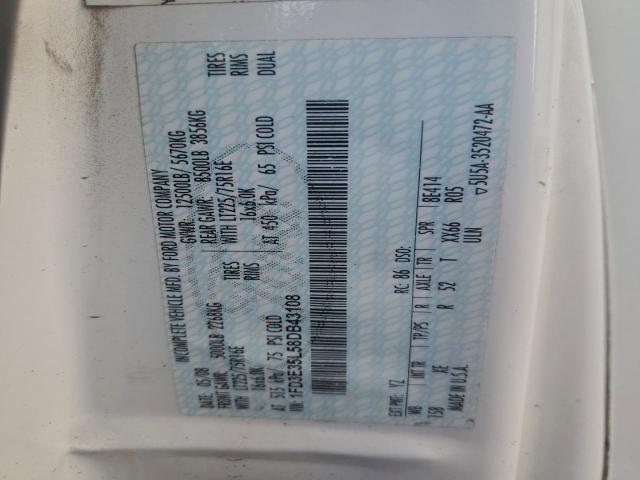 Ford Econoline E350 Super Duty Cutaway Van Image 3