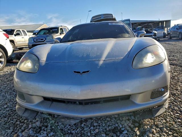 Chevrolet Corvette Image 8