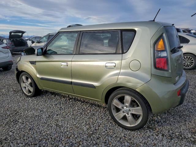 Kia Soul + Image 10
