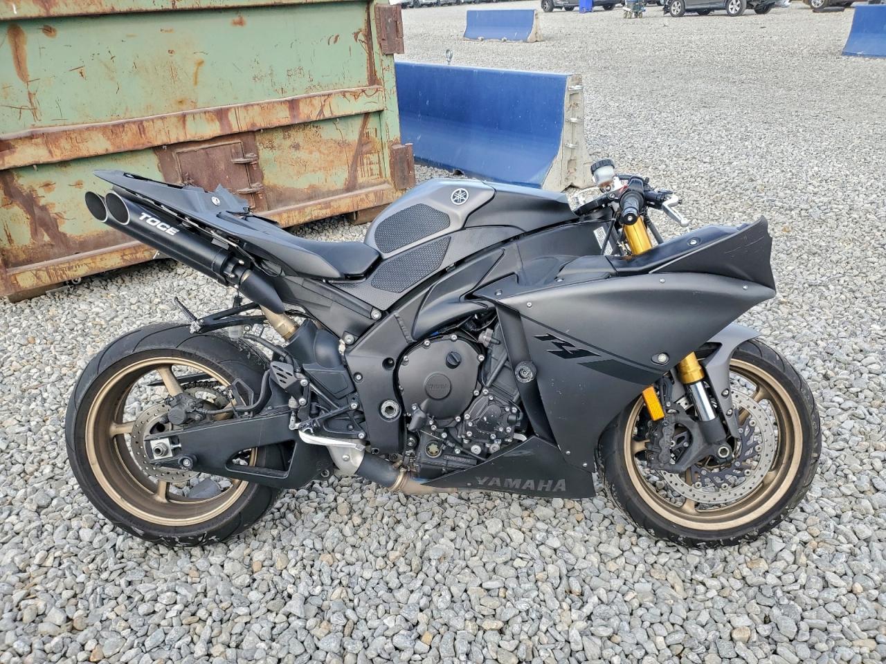 Yamaha Yzf1000 Image 1
