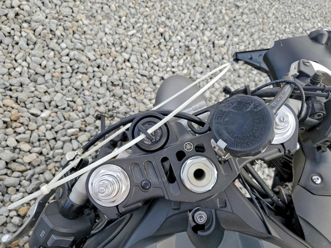 Yamaha Yzf1000 Image 3