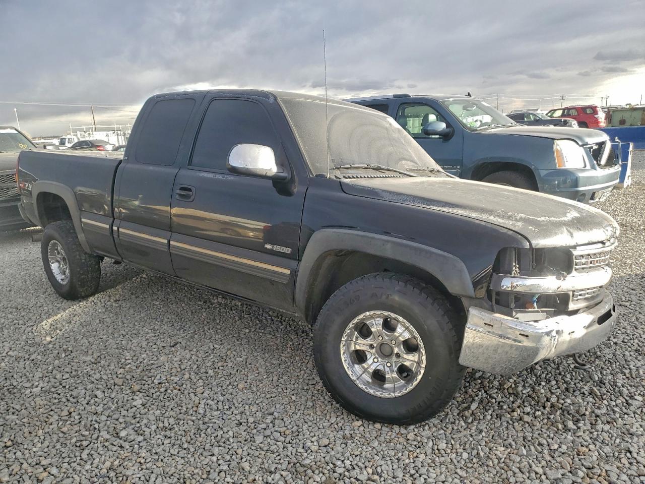 Chevrolet Silverado K1500 Image 4