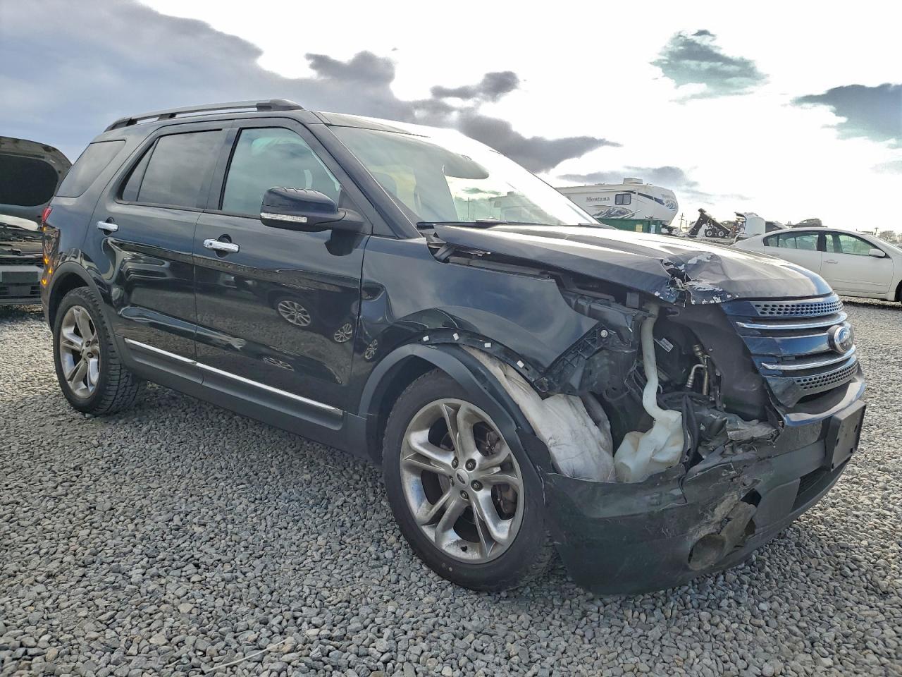 Ford Explorer Limited Image 10