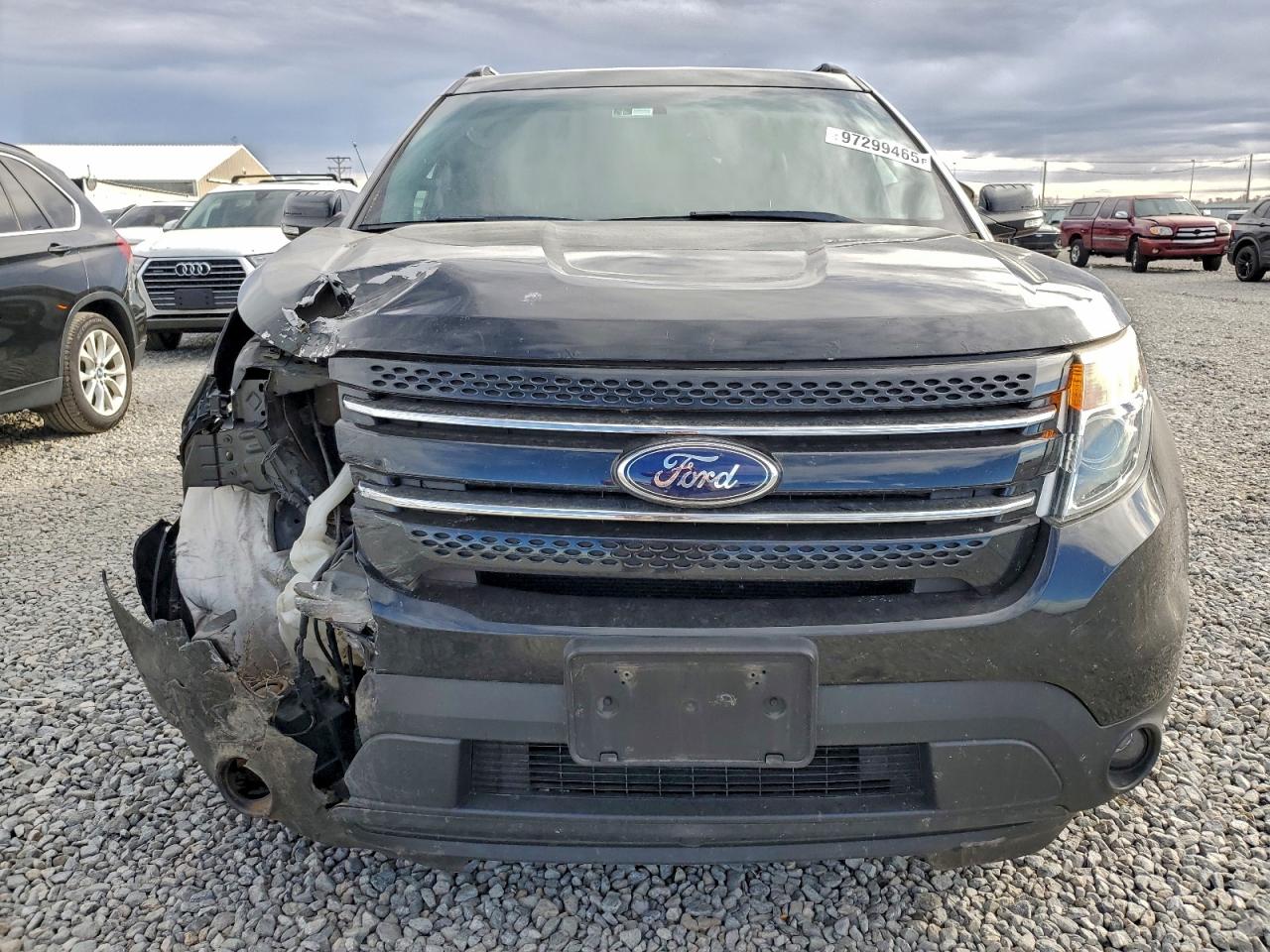 Ford Explorer Limited Image 6