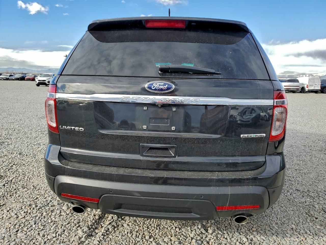 Ford Explorer Limited Image 5