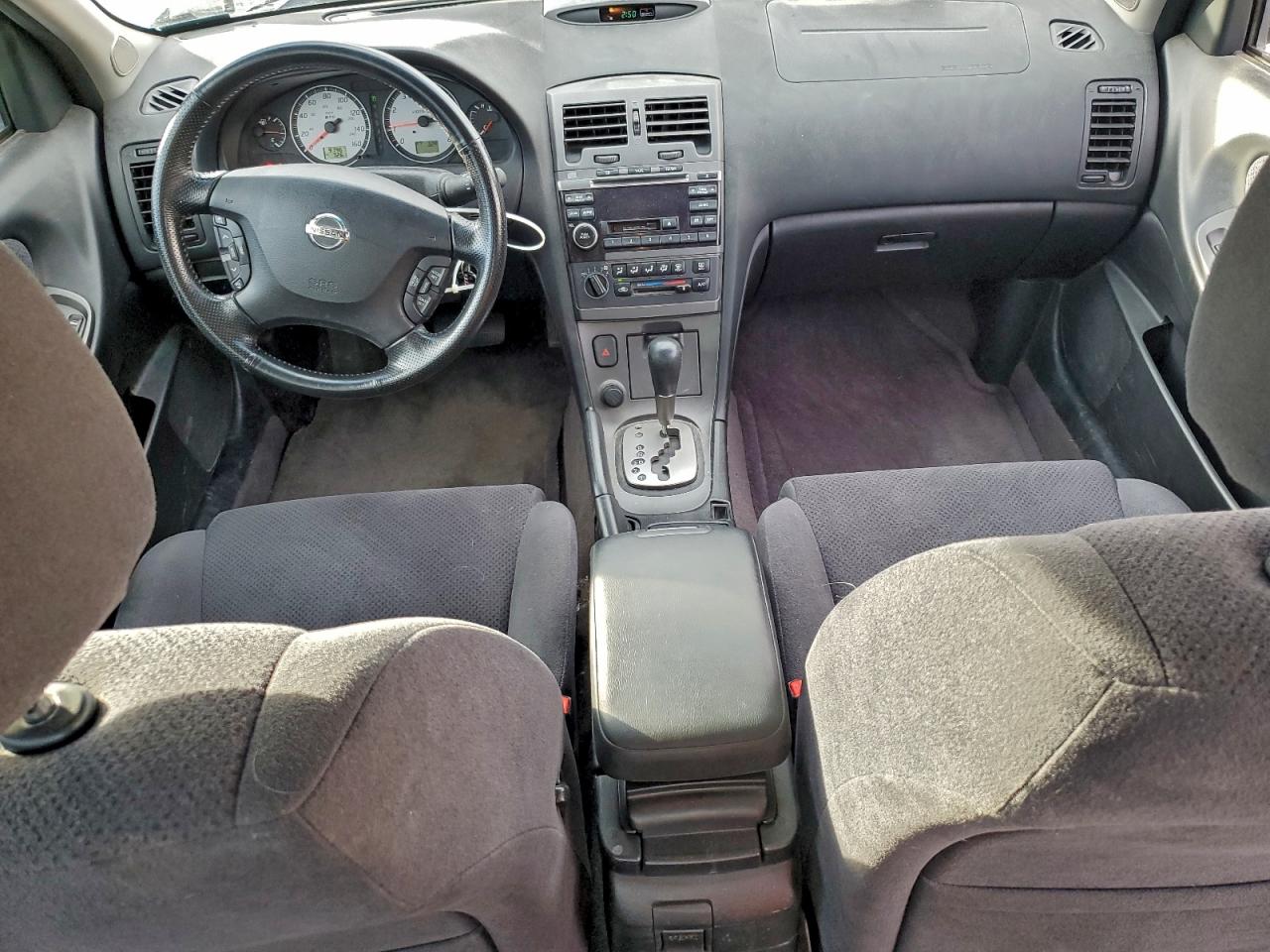Nissan Maxima Gle Image 11