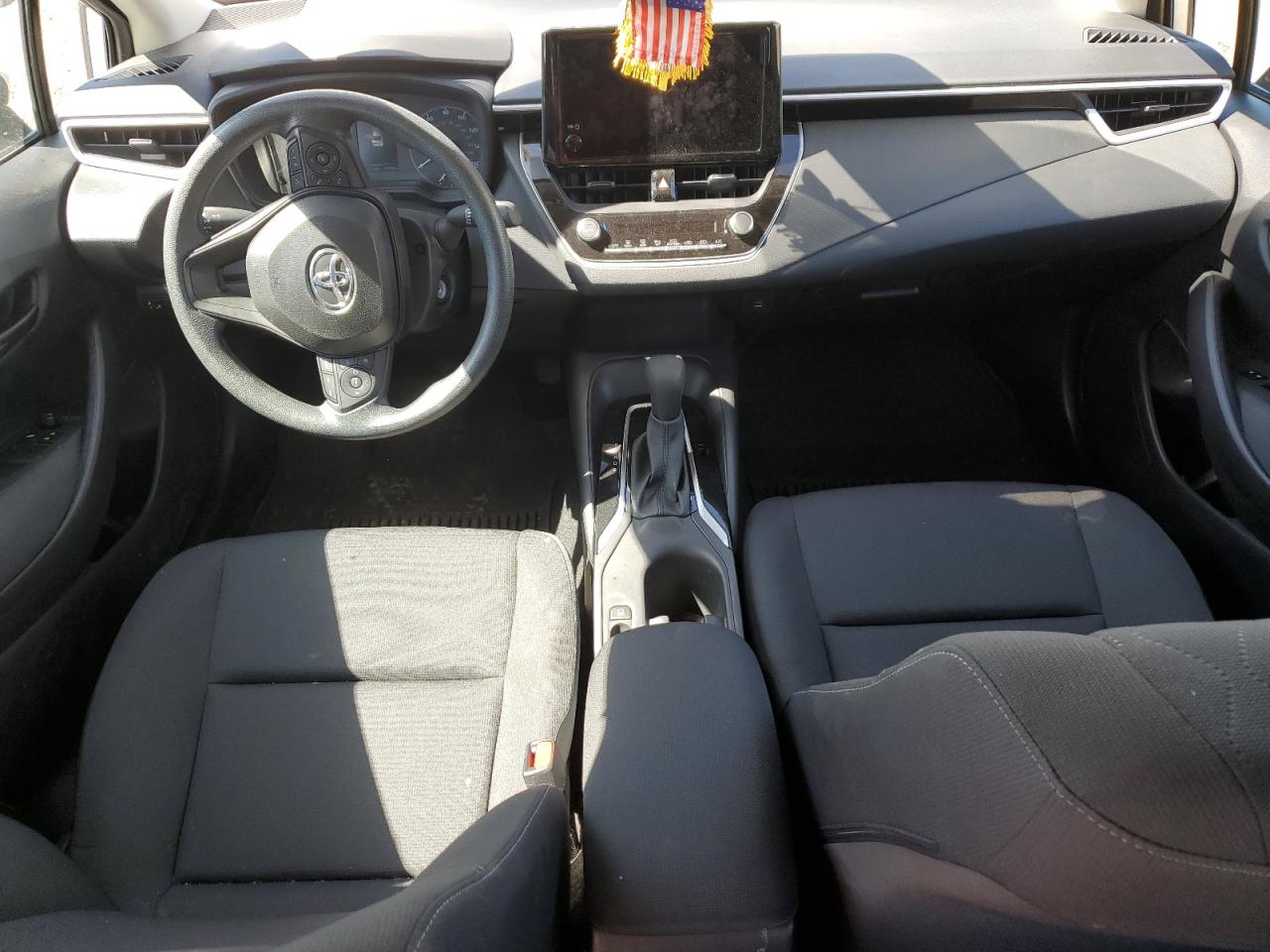 Toyota Corolla Le Image 6