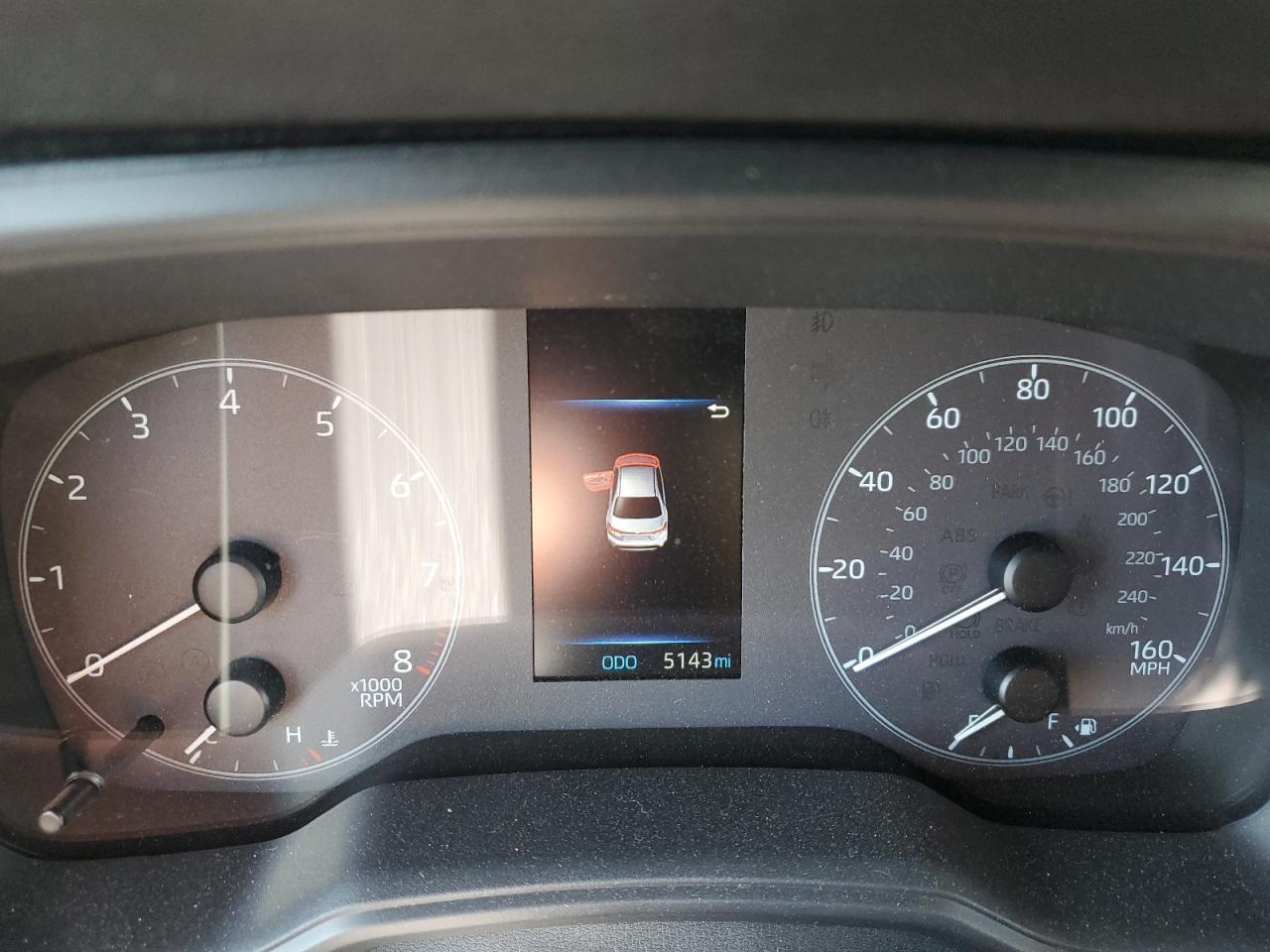 Toyota Corolla Le Image 8