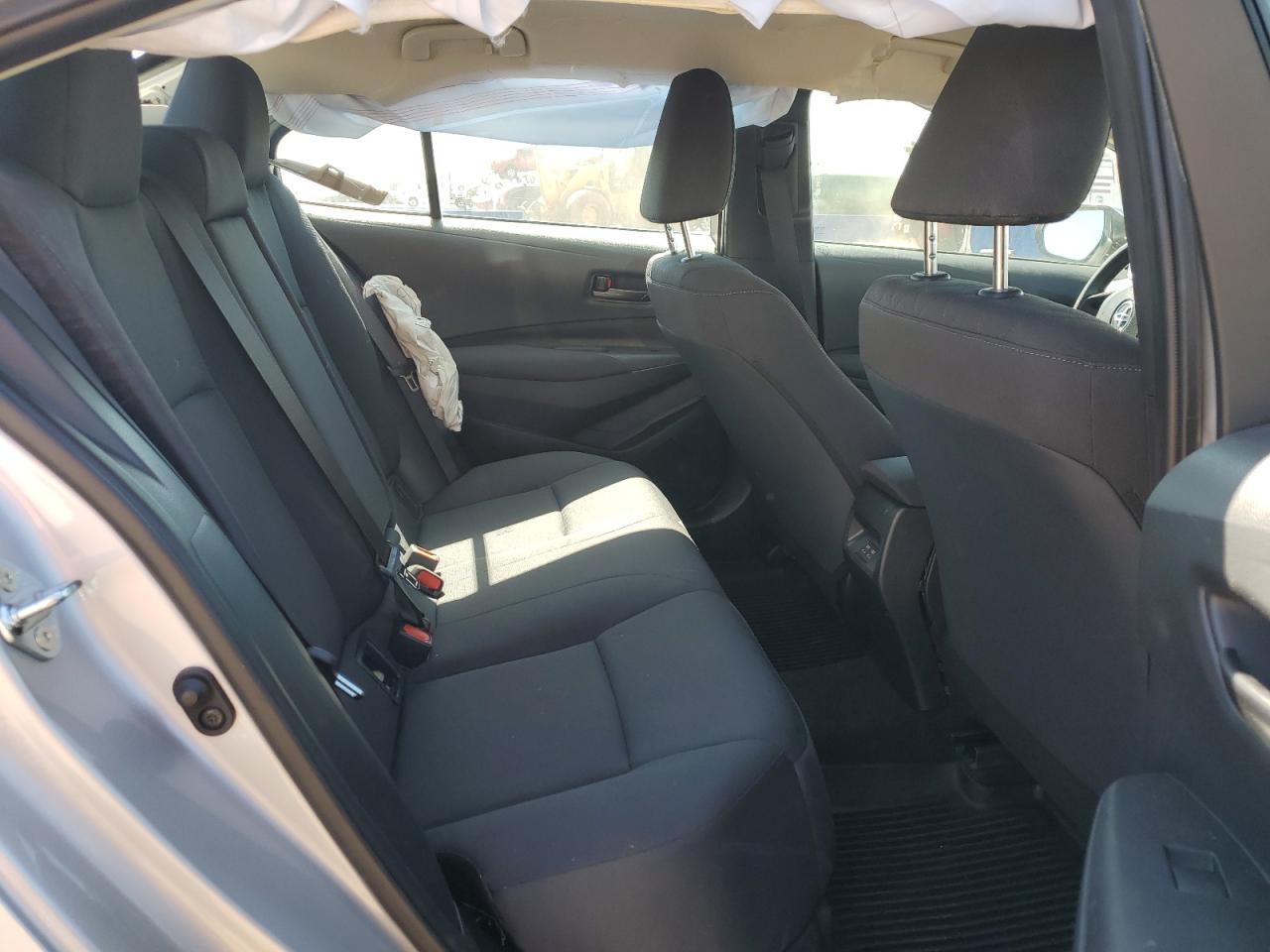 Toyota Corolla Le Image 12