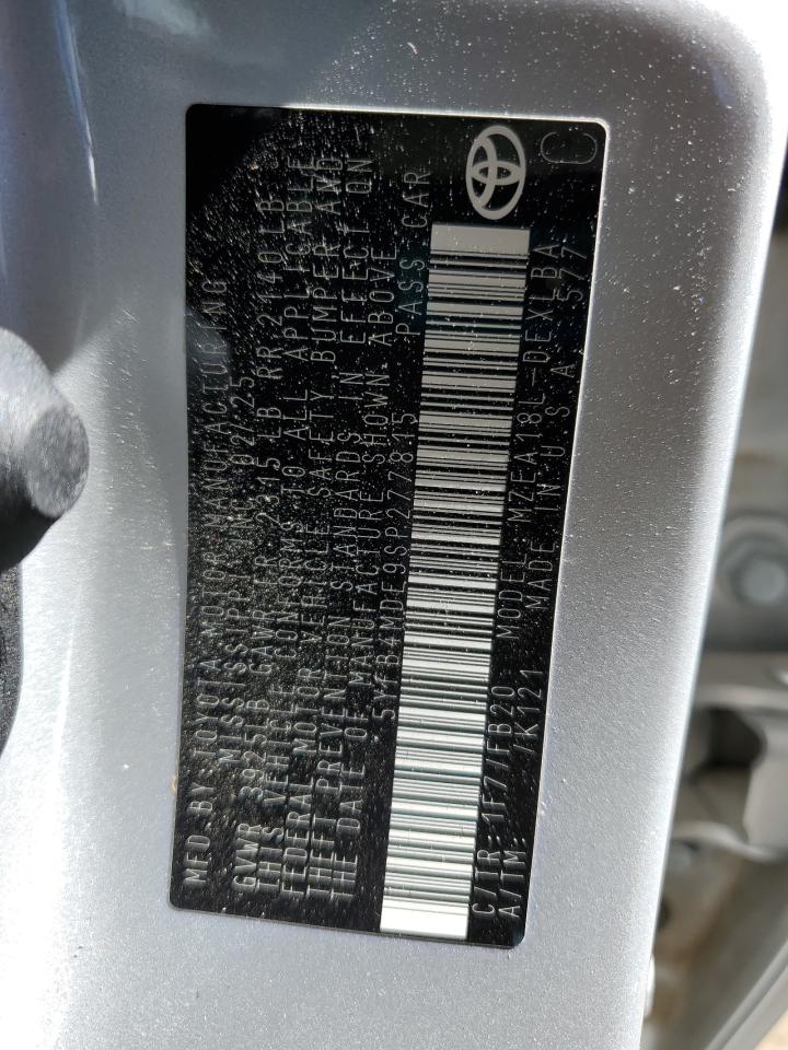 Toyota Corolla Le Image 9