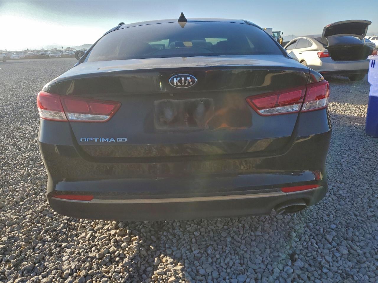 Kia Optima Lx Image 2