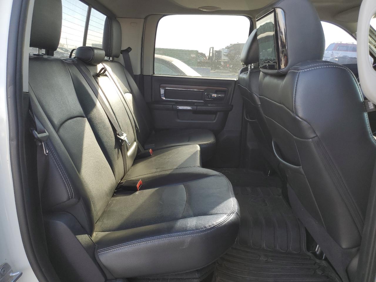 Ram 1500 Laramie Image 3