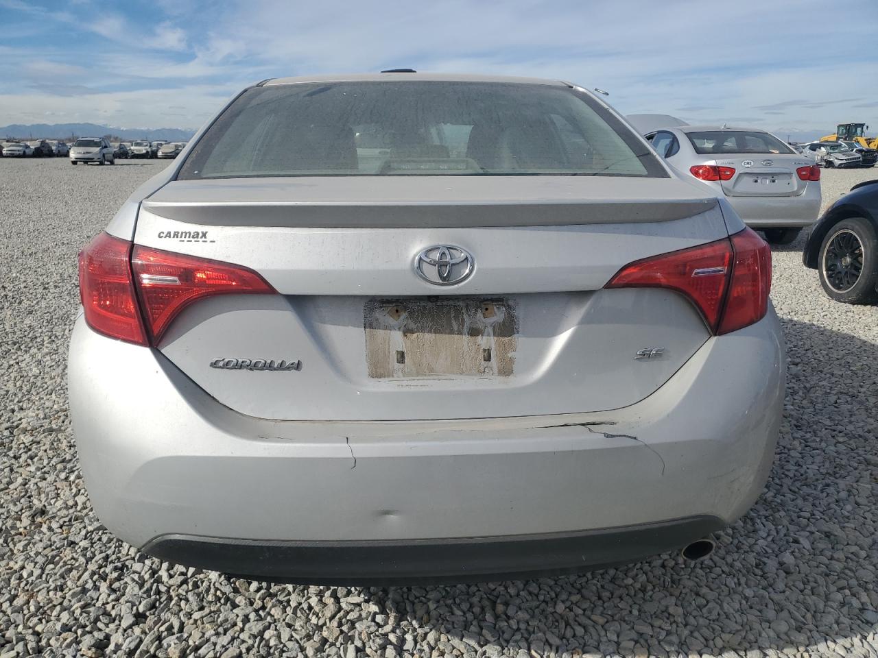 Toyota Corolla L Image 7