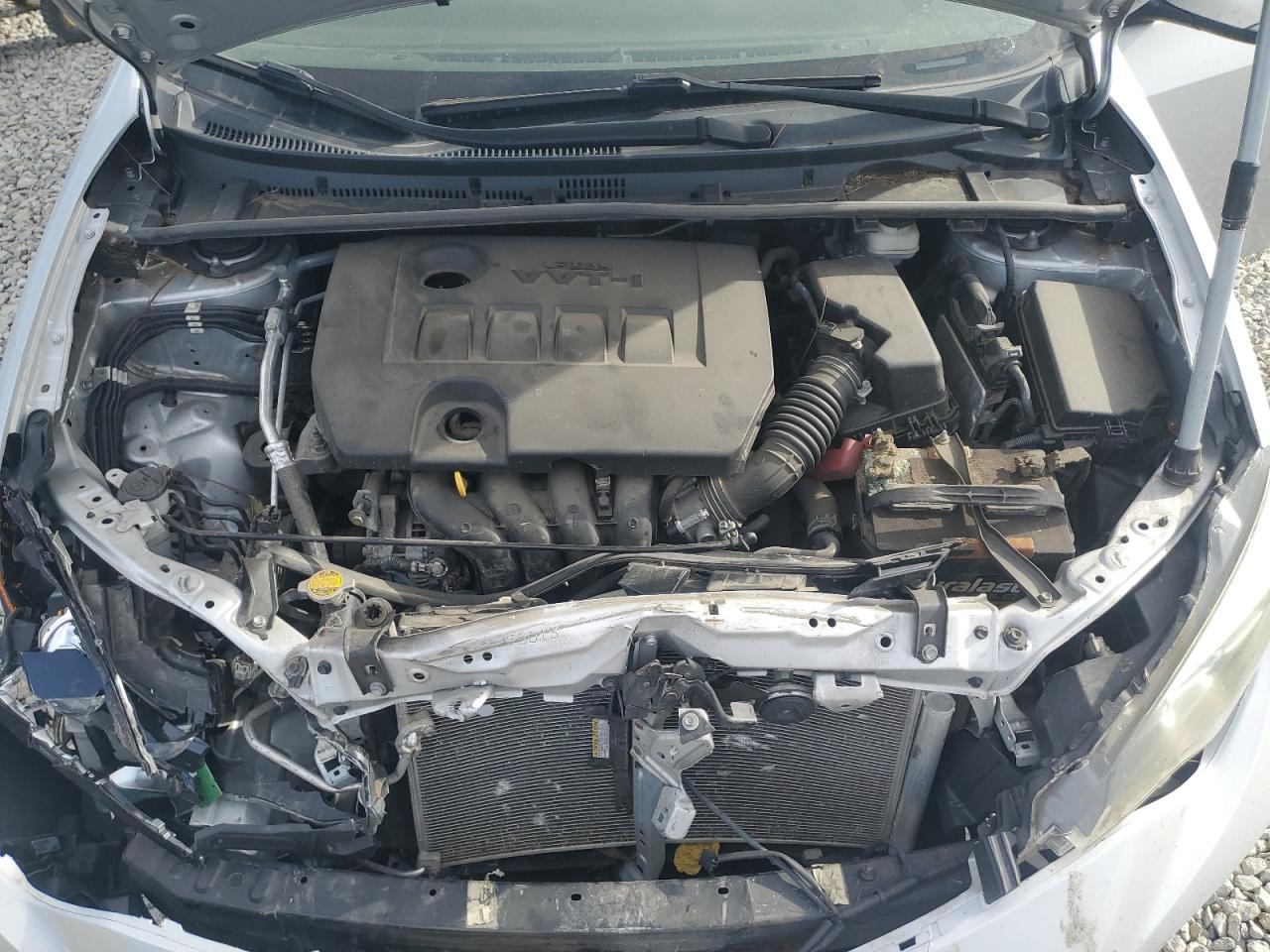 Toyota Corolla L Image 3