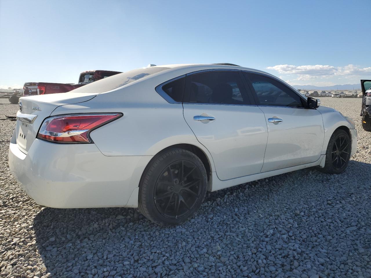 Nissan Altima 3.5s Image 10