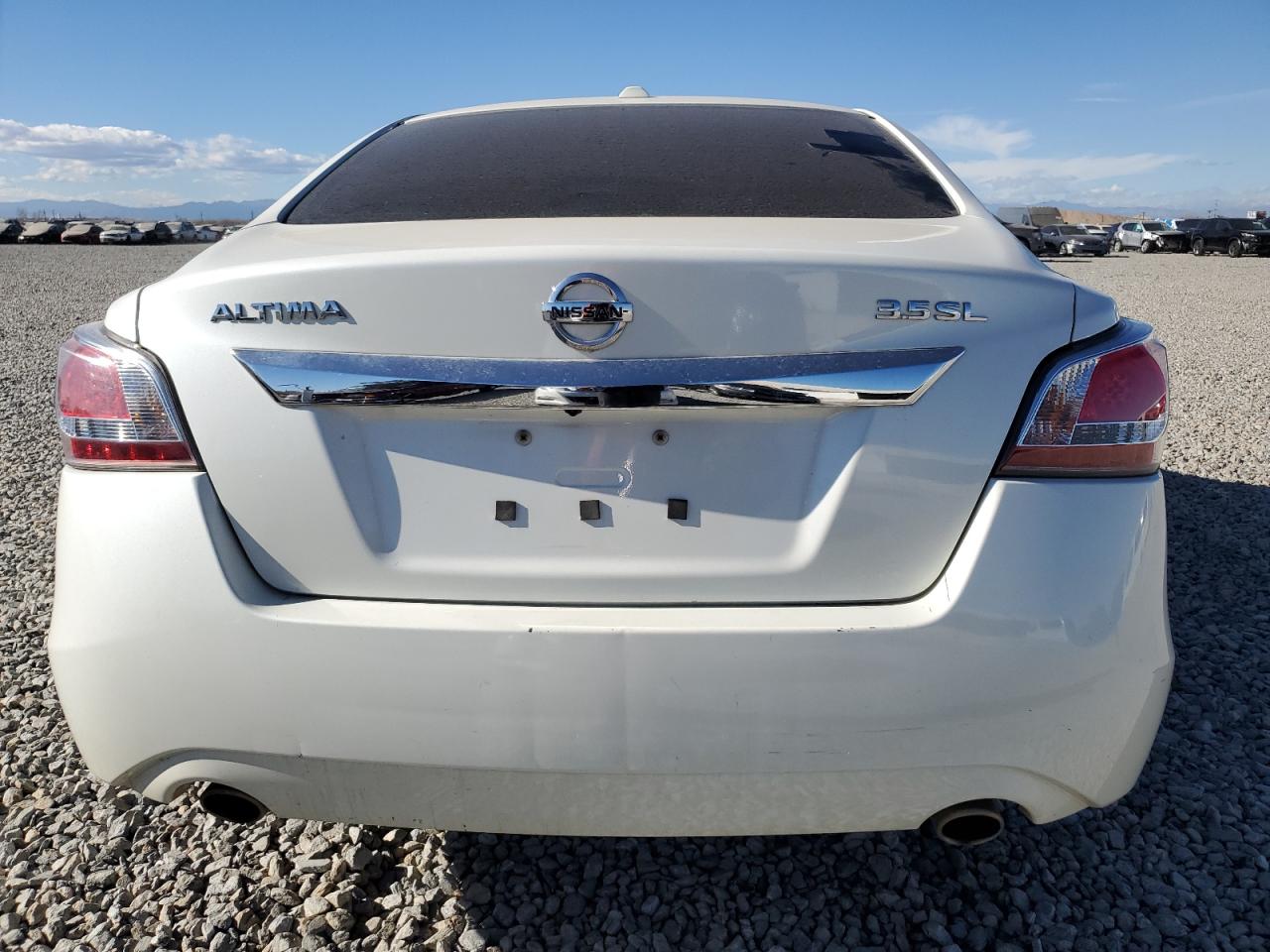 Nissan Altima 3.5s Image 3