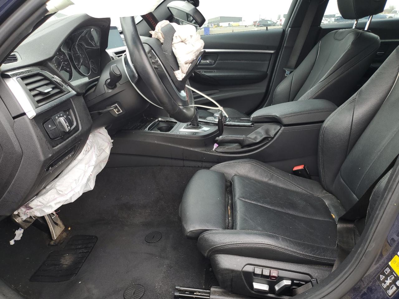 BMW 3 Series Xi Image 2