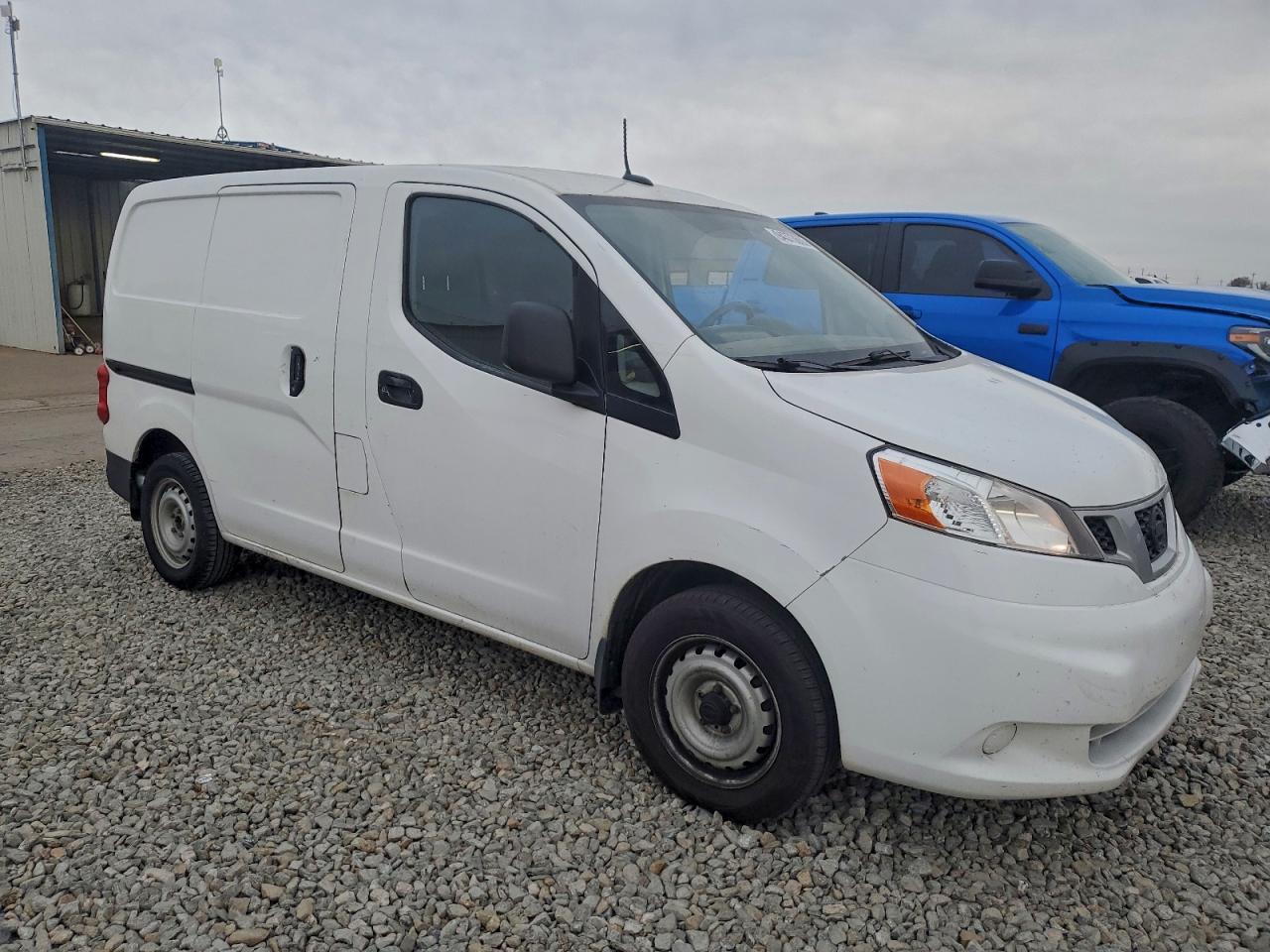 Nissan Nv 2.5s Image 7