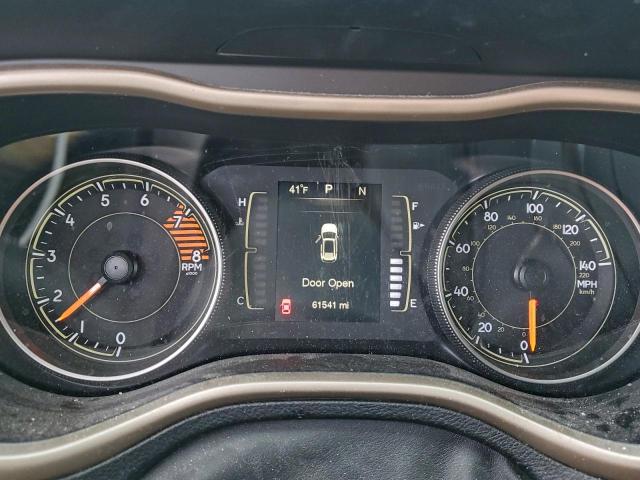 Jeep Grand Cherokee Latitude Image 9