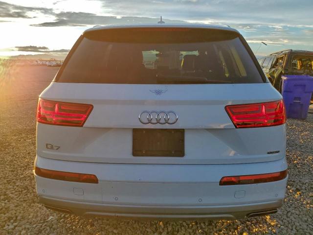 Audi Q7 Premium Plus Image 12