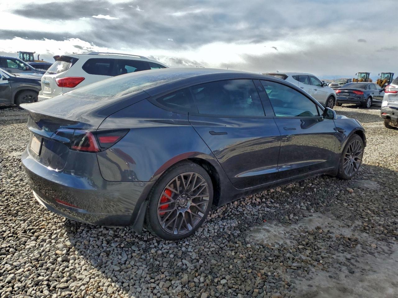 Tesla Model 3 Image 2