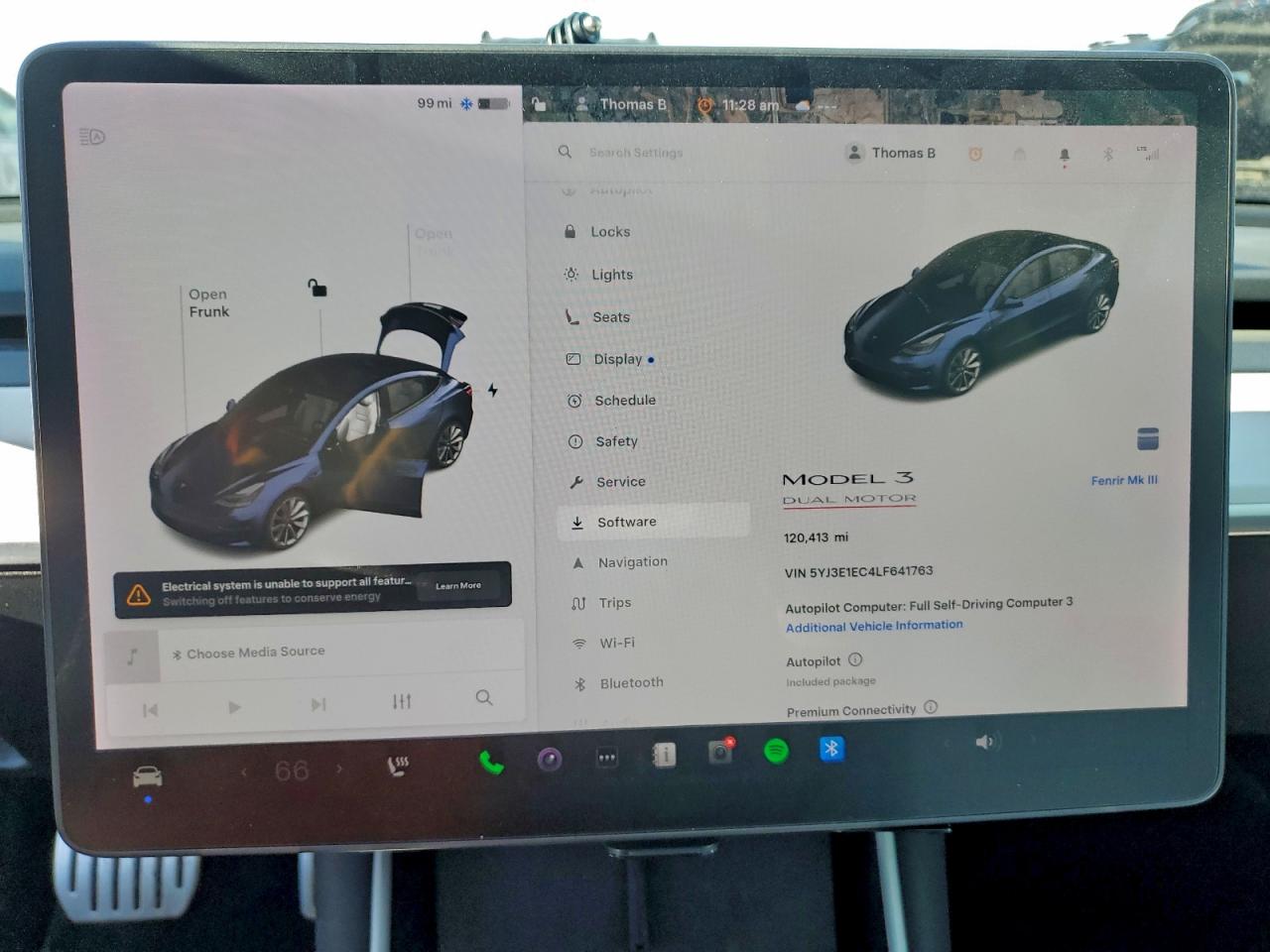 Tesla Model 3 Image 10