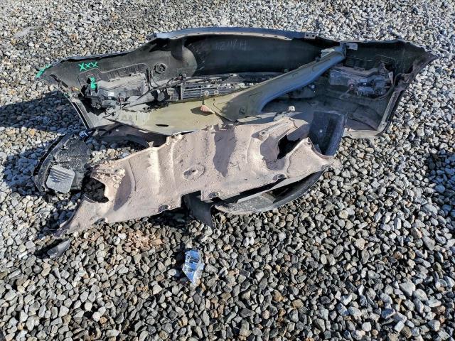 Tesla Model 3 Image 12