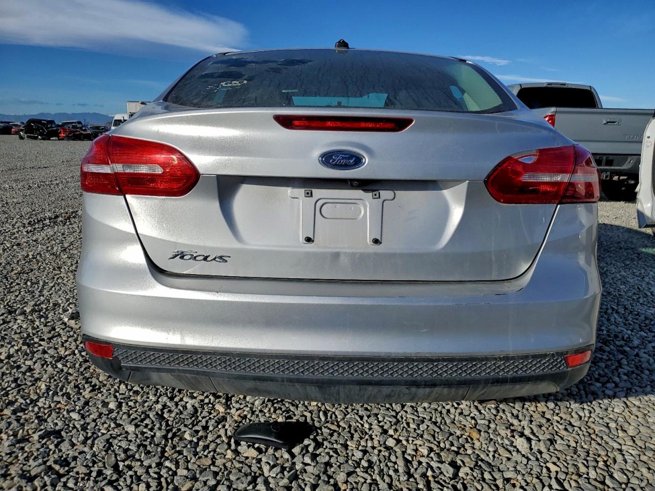 Ford Focus S Image 2