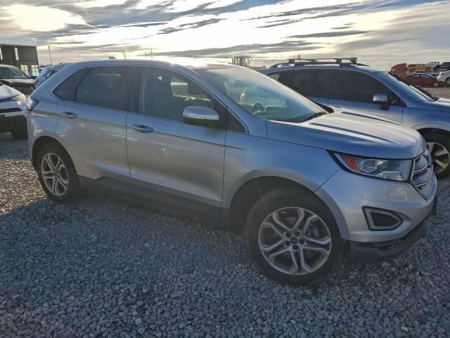 Ford Edge Titanium Image 3