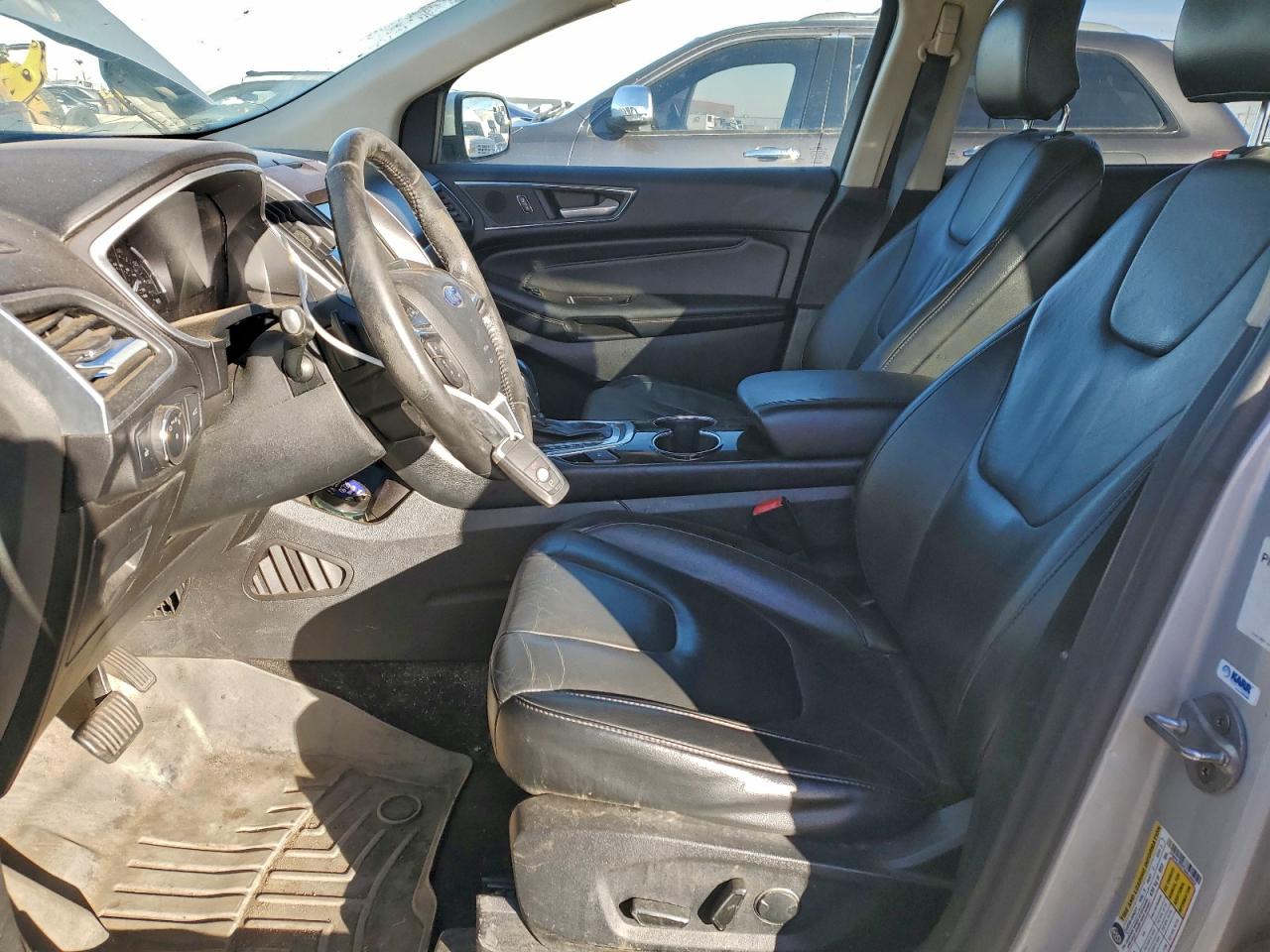 Ford Edge Titanium Image 5