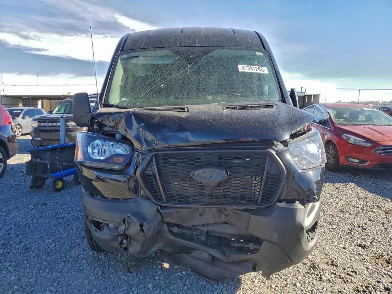 Ford Transit T-250 Image 11