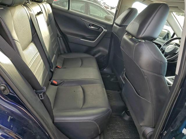 Toyota RAV4 Limited Image 7