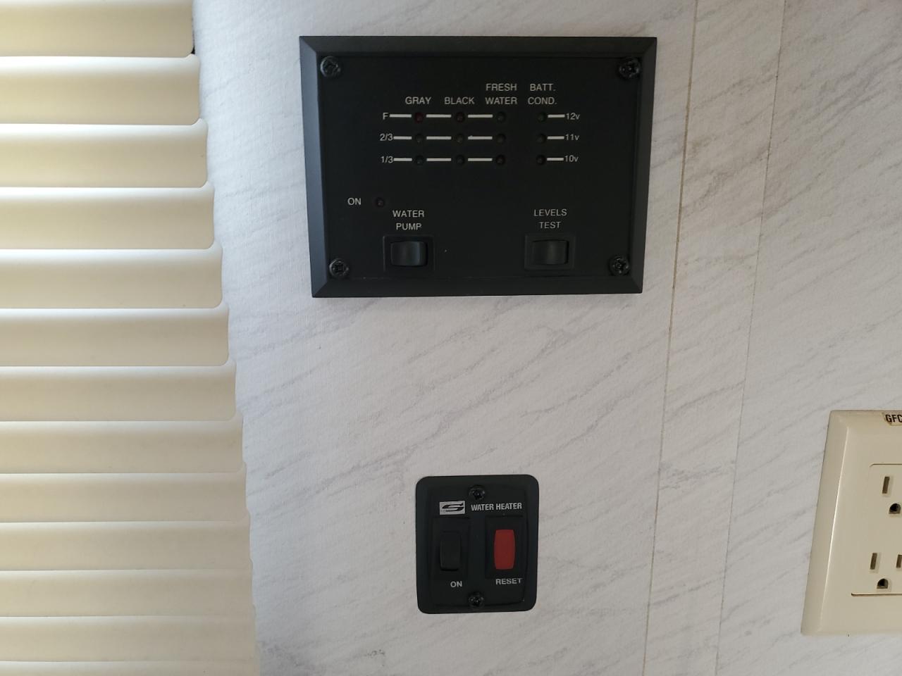 Nash Travl Trlr Image 7